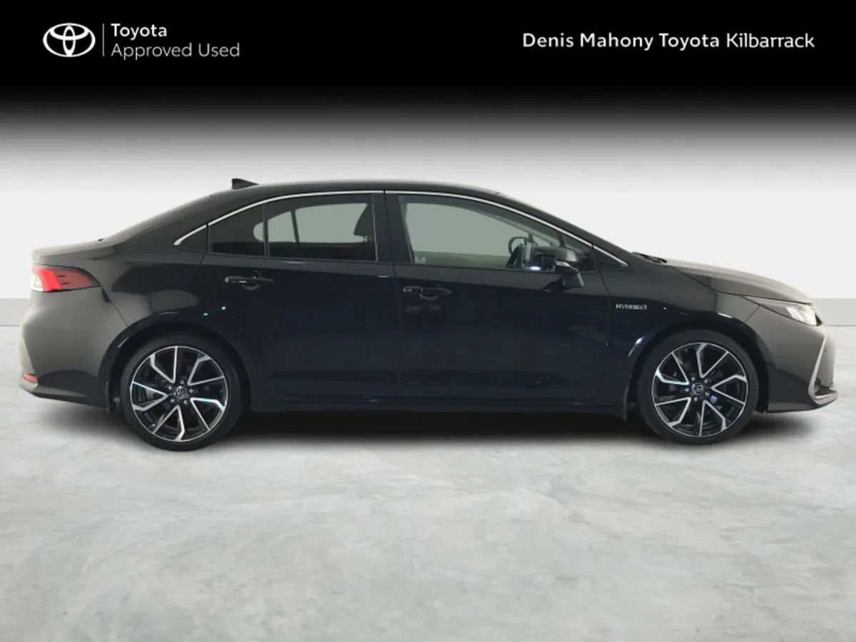 Toyota Corolla HYBRID SOL  SALOON - Image 3