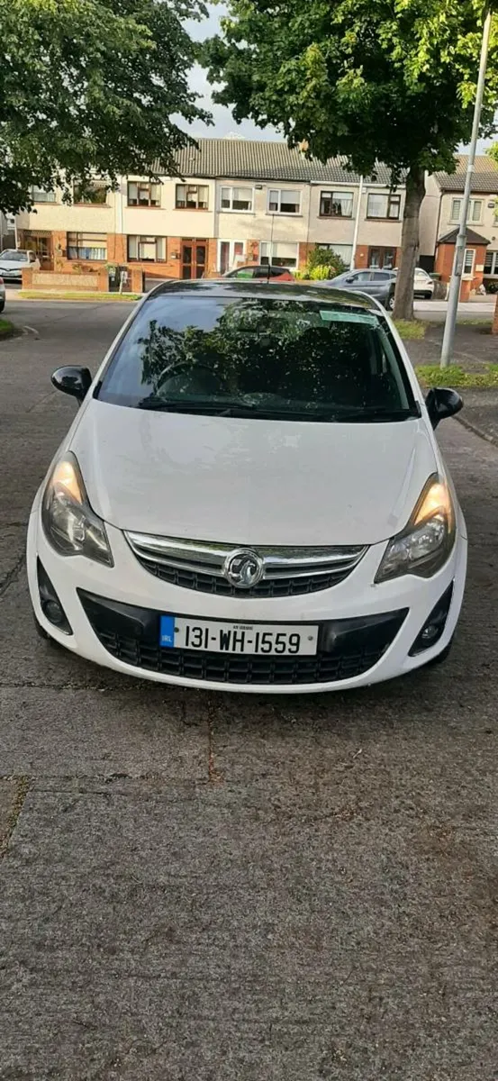 Low mileage opel corsa limited edition - Image 3