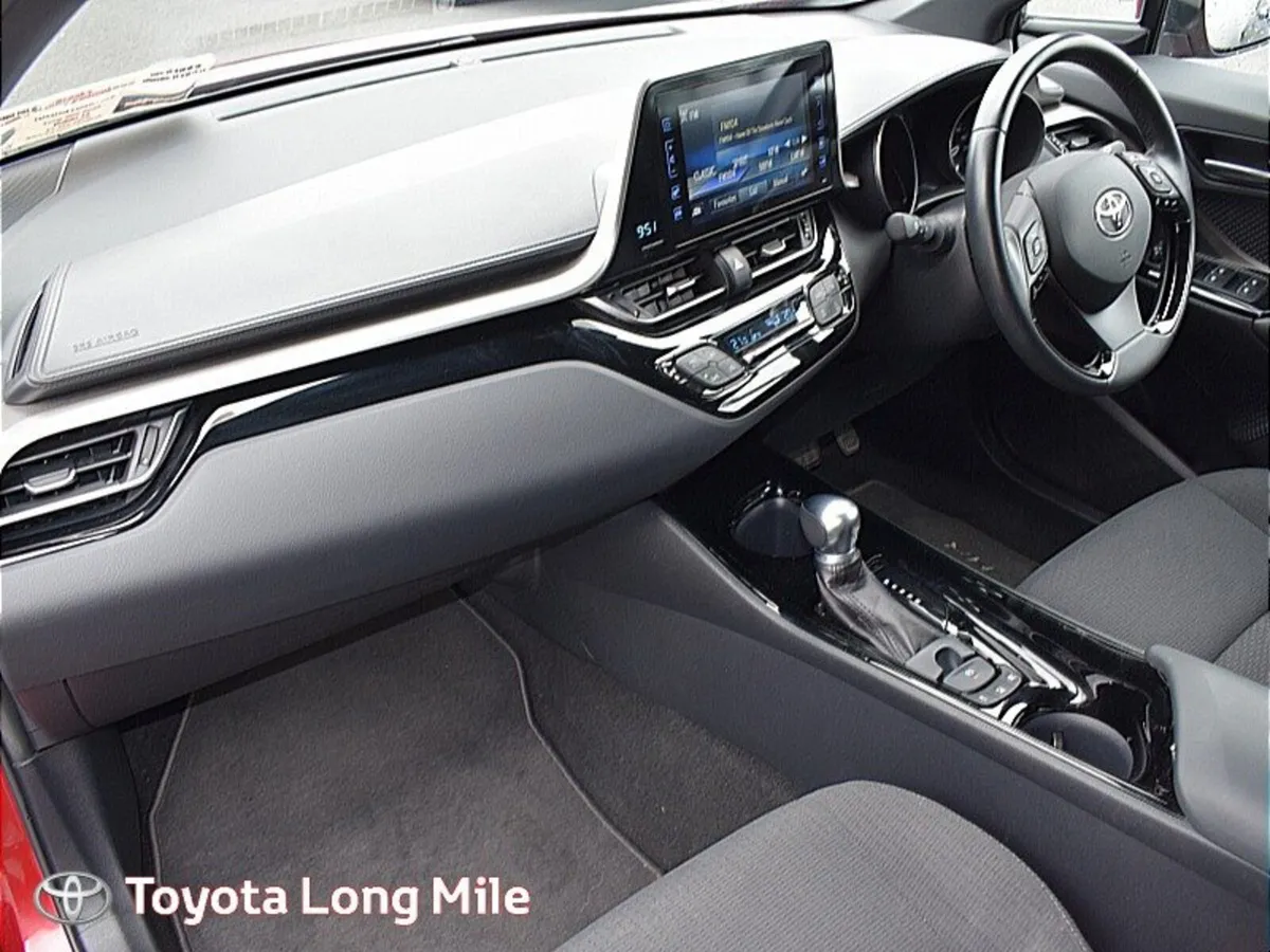 Toyota C-HR 1.8 Hybrid Sport 5dr - Image 4