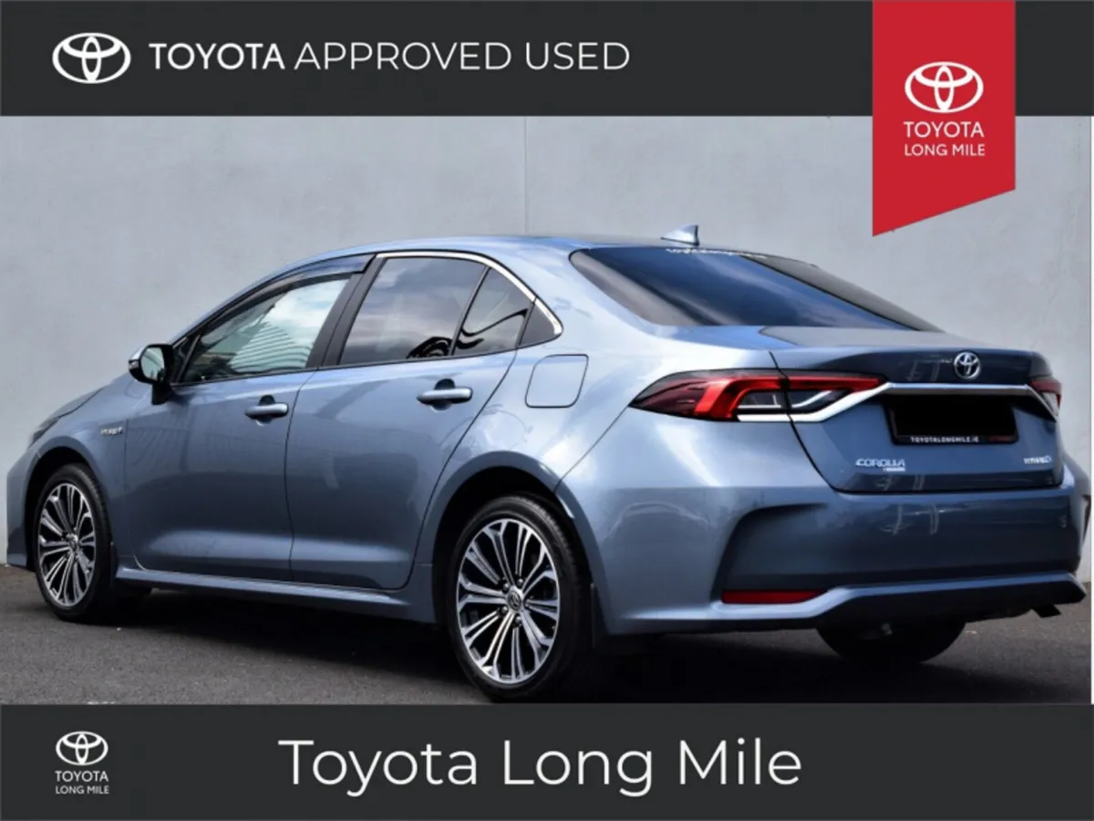 Toyota Corolla 1.8 Hybrid Luna Sport 4dr - Image 3