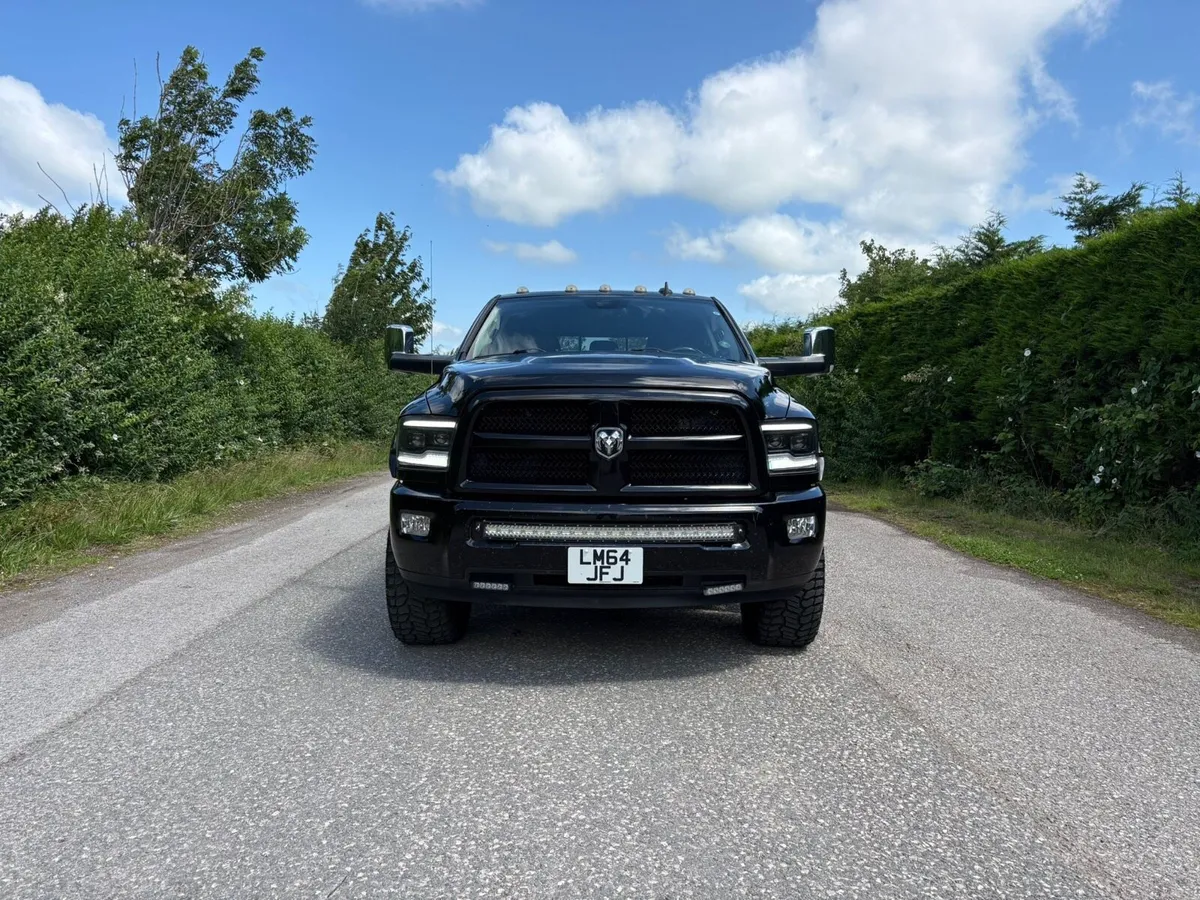 Dodge Ram 3500 Mega Cab Dually - Image 3