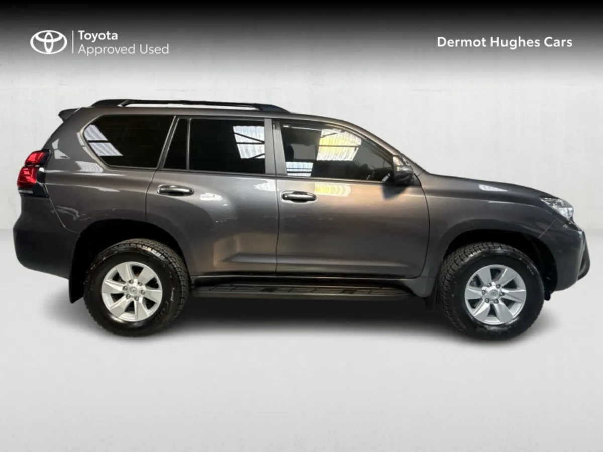 Toyota Land Cruiser 2.8 - Image 3