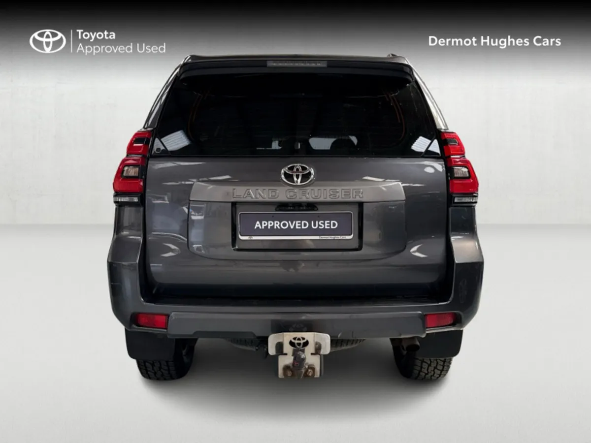 Toyota Land Cruiser 2.8 - Image 4
