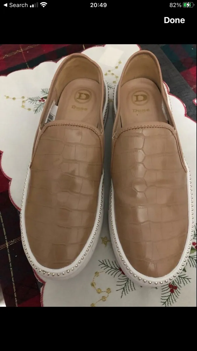 Ladies Dune shoes size 7 €25 - Image 1