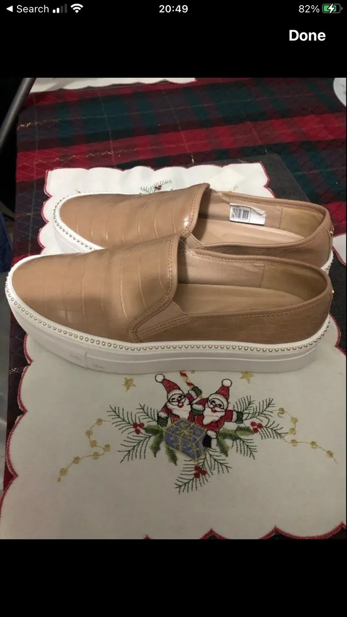 Ladies Dune shoes size 7 €25 - Image 3