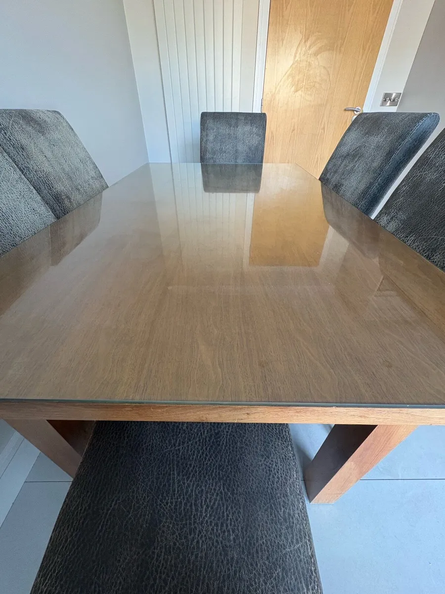 Wooden Table 6 chairs - Image 2