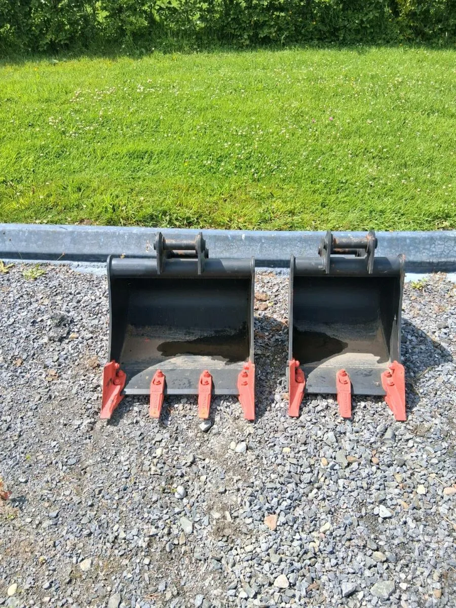 New Miller digging bucket 40mm pins - Image 2