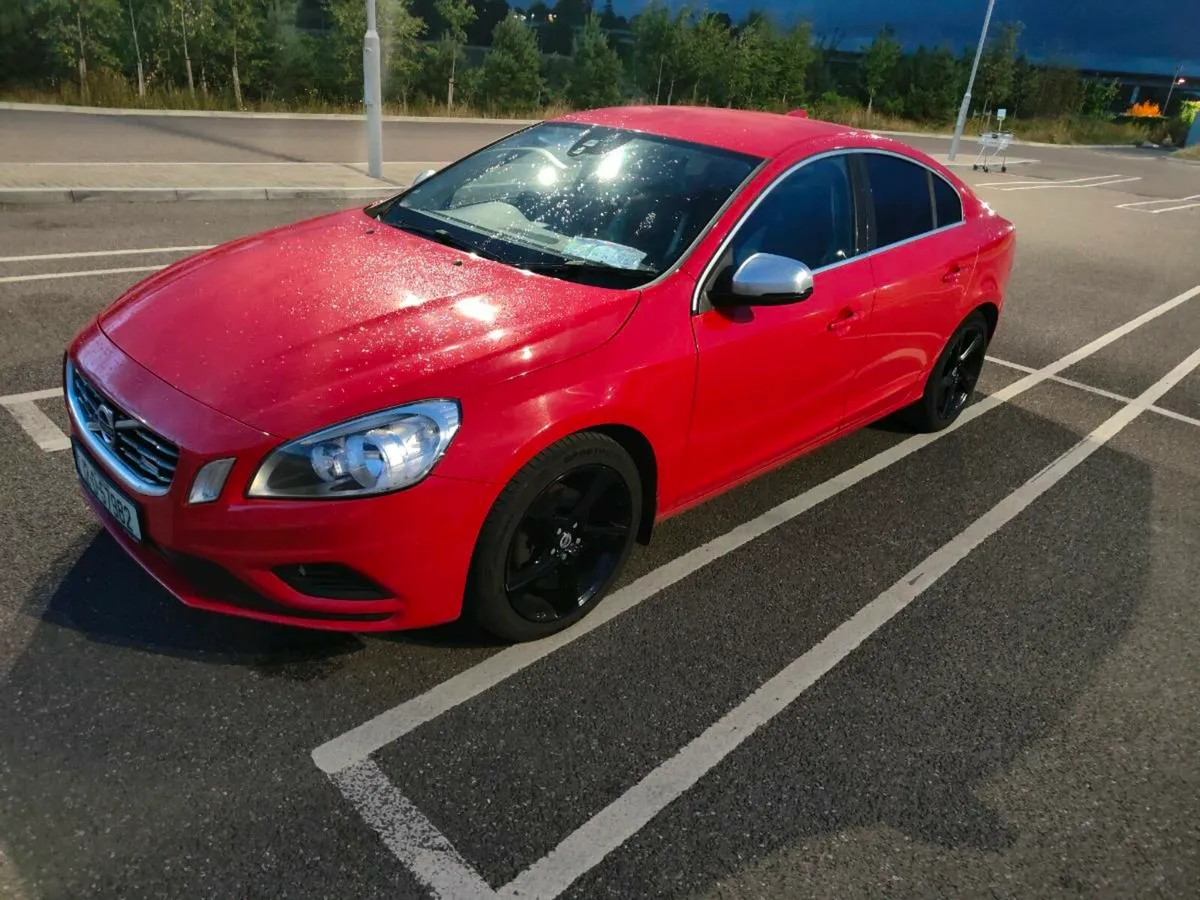 Volvo S60 - Image 1