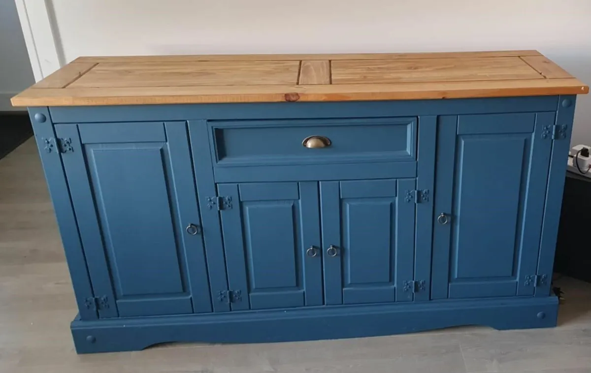 Sideboard