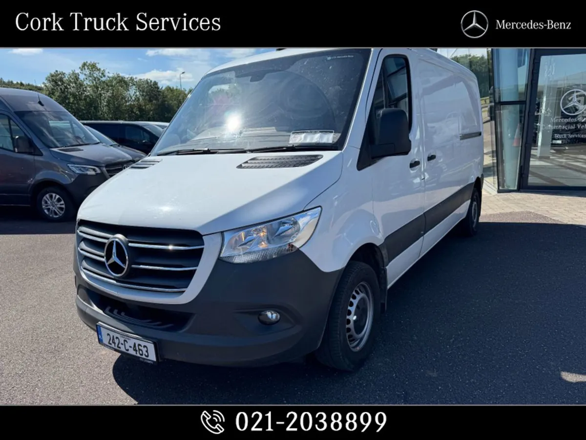 Mercedes-Benz Sprinter 215/39 FWD 6DR - Image 1