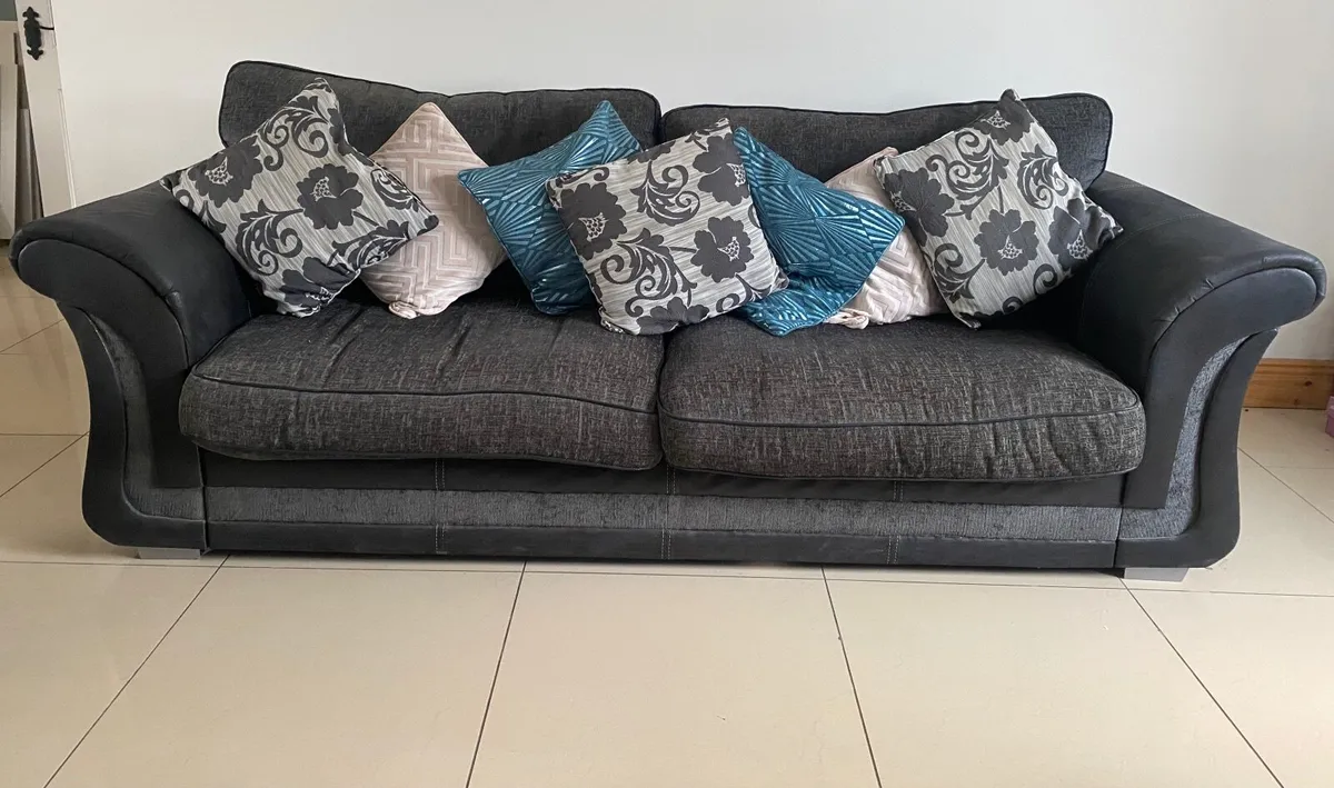Couch - Image 1
