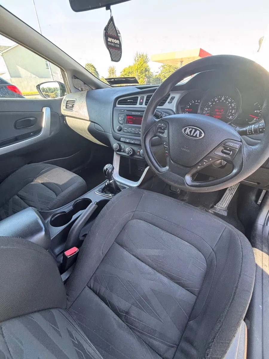 Kia Ceed 2014 - Image 2