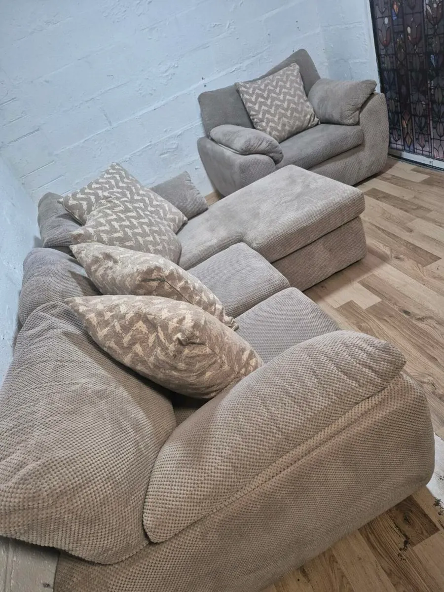 Corner set,Dublin Delivery - Image 2