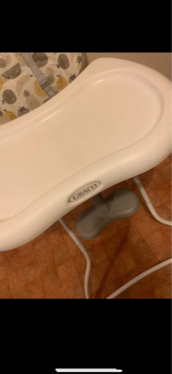 Baby highchair Graco Open to offers - Image 2