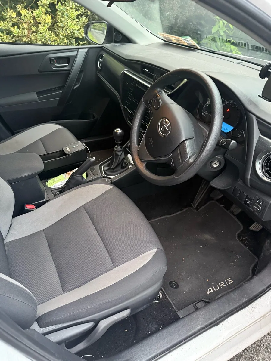 Toyota Auris - Image 4
