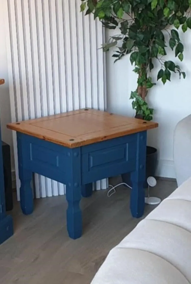 Side/Lamp table - Image 1