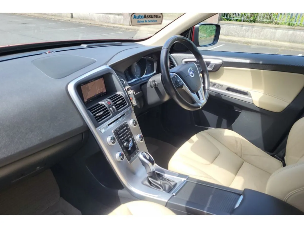 Volvo XC60 D4 AWD SE Luxury GT Auto Full Leather - Image 3