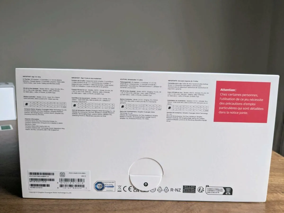 VR headset - Image 2
