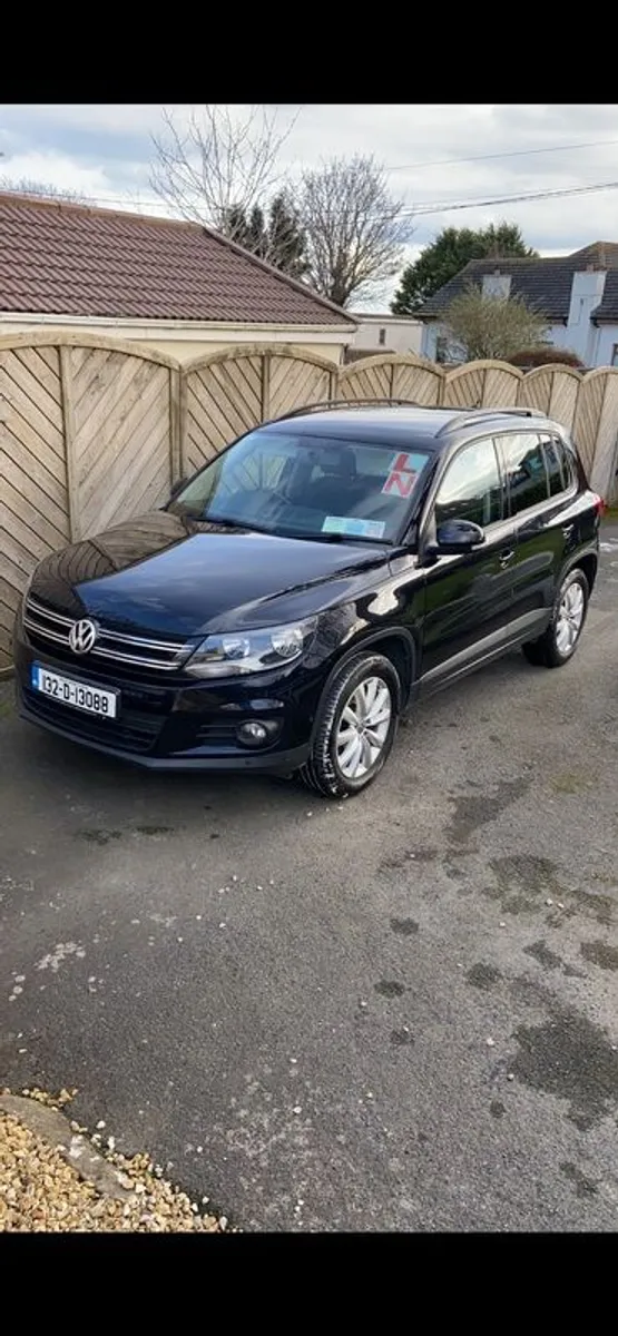 2013 Volkswagen Tiguan - Image 2
