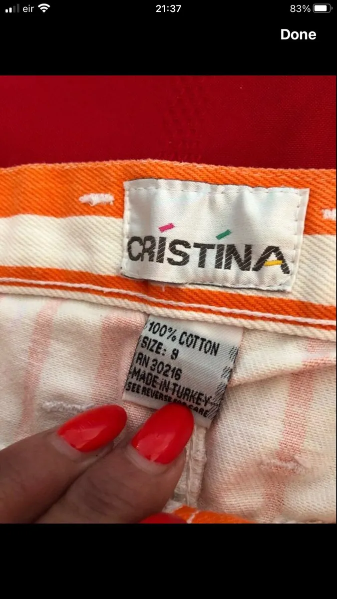 Ladies stunning shorts size 8 €10 - Image 3