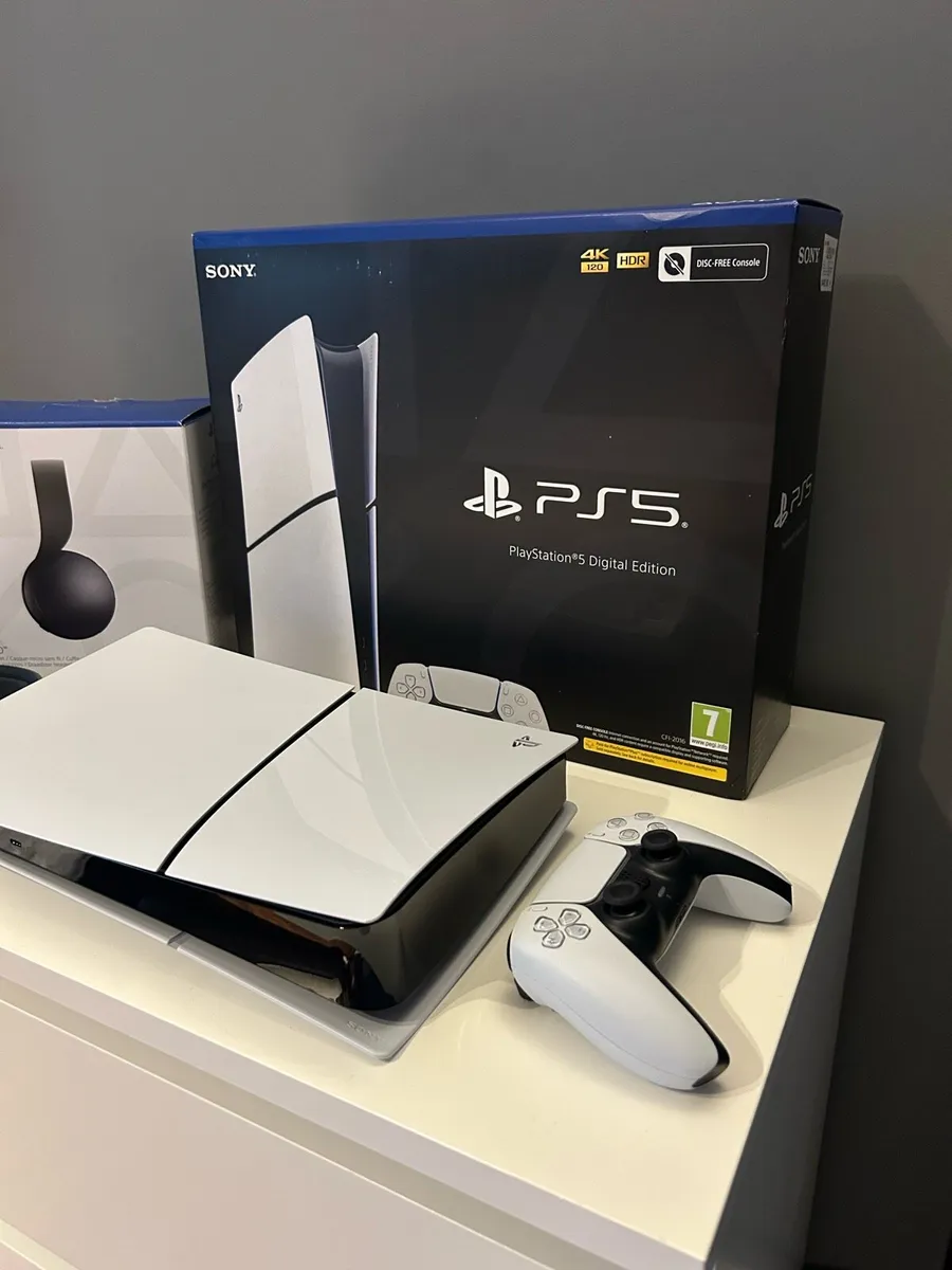 PS5 Digital Edition with Pulse 3D Headset - Image 3