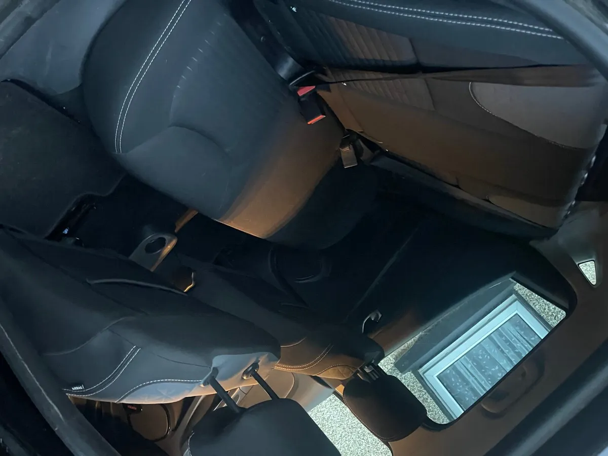 Renault Clio 2015 - Image 2
