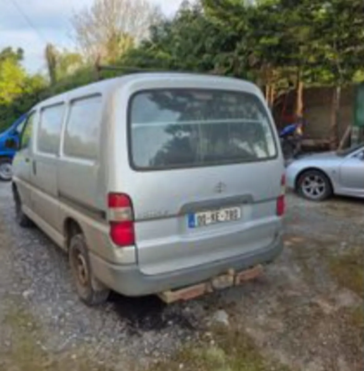 Hi i buy all toyota hiace vans - Image 3