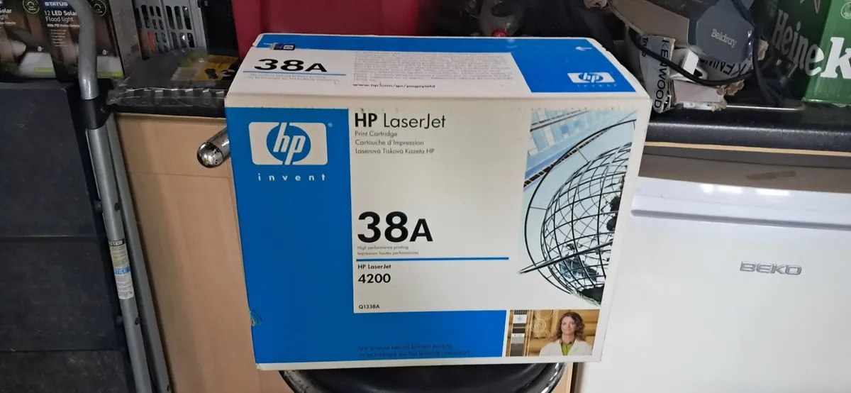 Both Hp laserjet 38A - Image 1
