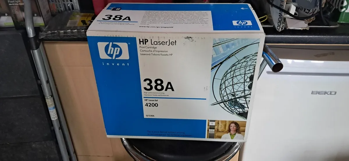 Both Hp laserjet 38A - Image 2