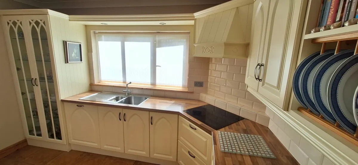 Kitchen (Carrigaline Co. Cork) - Image 2