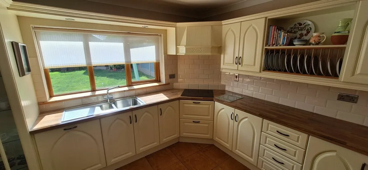 Kitchen (Carrigaline Co. Cork) - Image 3