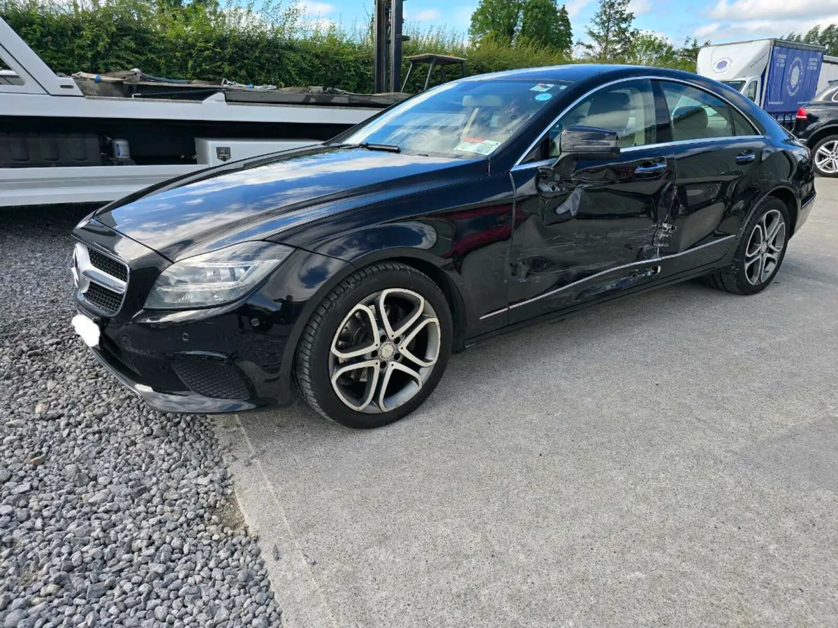 151 MERCEDES CLS - Image 4