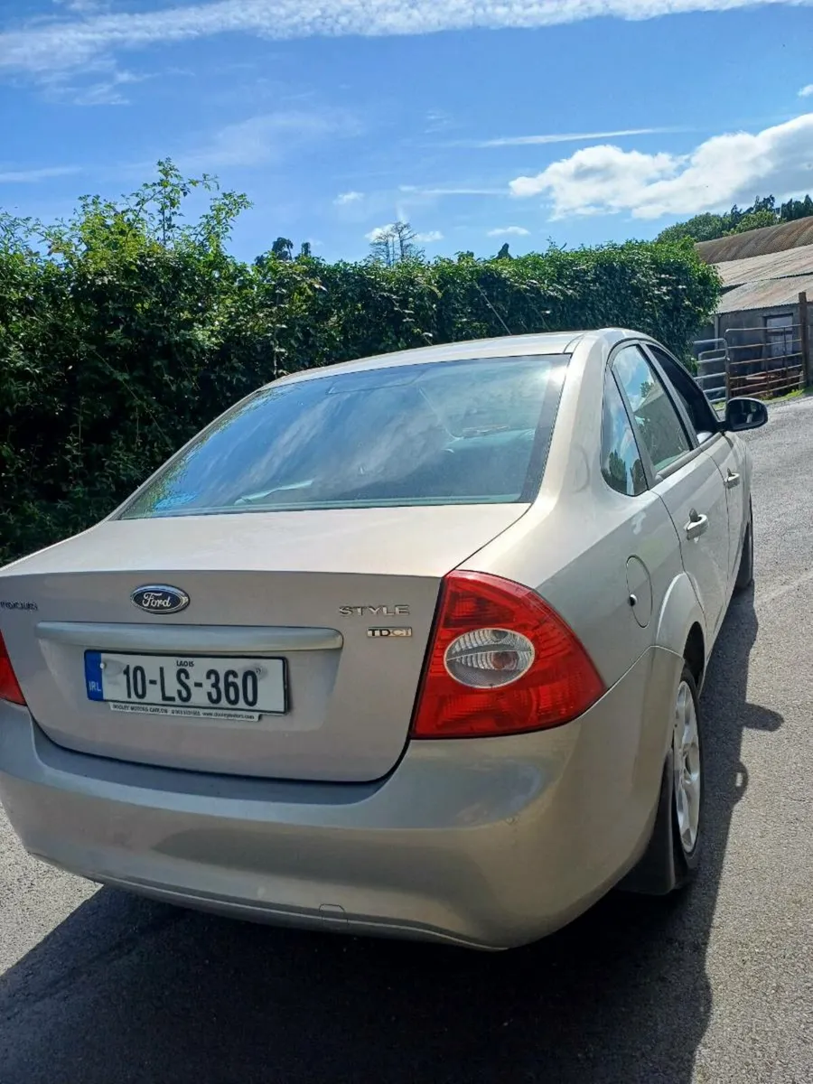 FORD FOCUS 2010 LOW KM 1.6 DIESEL - Image 3
