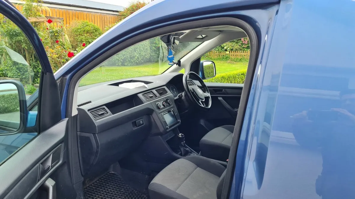Volkswagen Caddy 2016 - Image 3