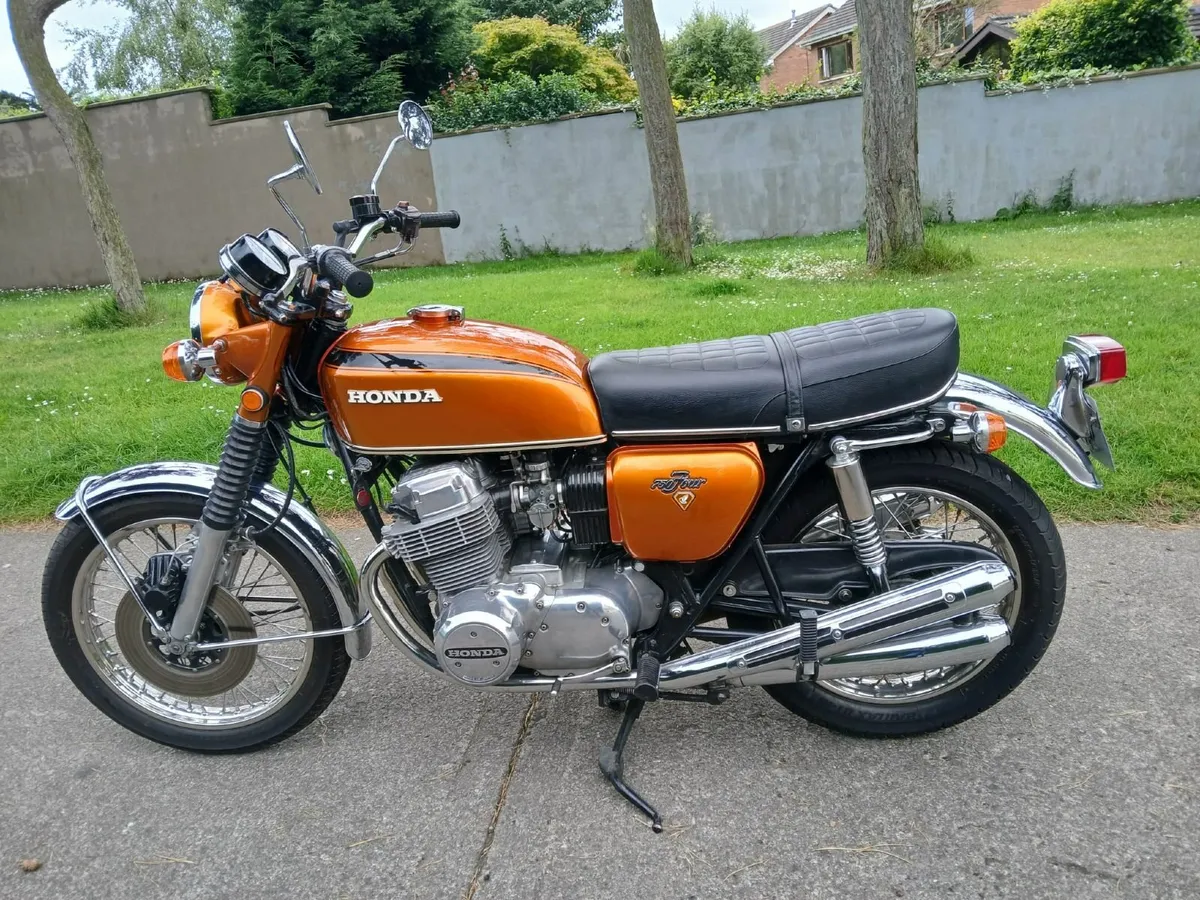 Honda CB750 K1   1972   (Show Winner) - Image 1