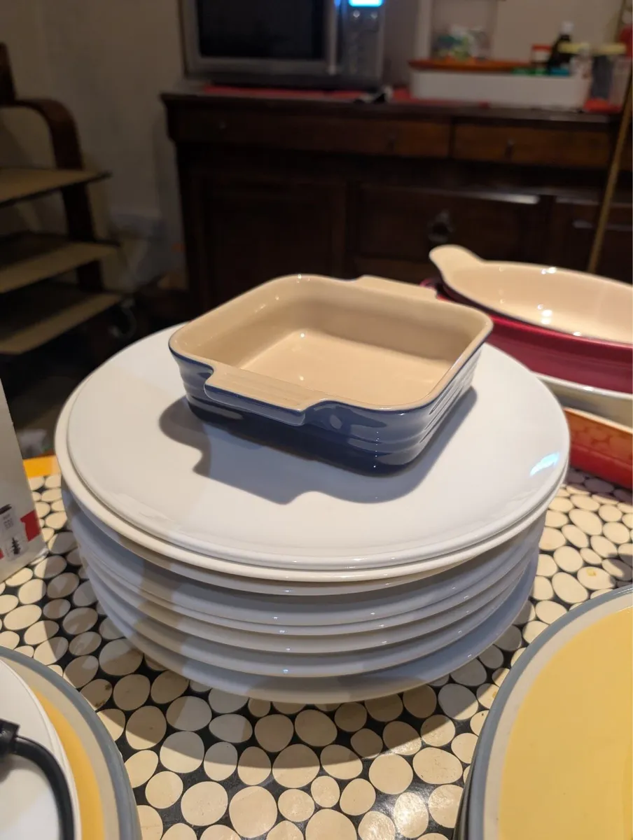 Crockery - Image 1