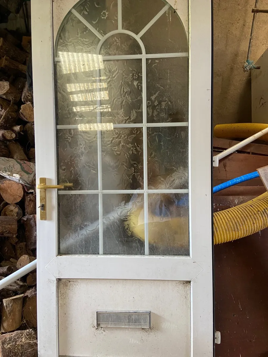White doors - Image 2