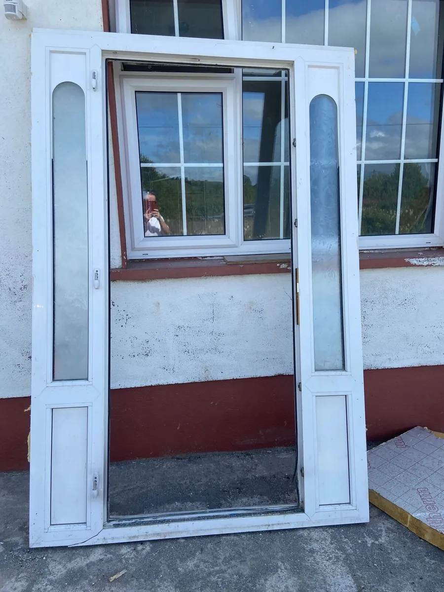 white windows - Image 2