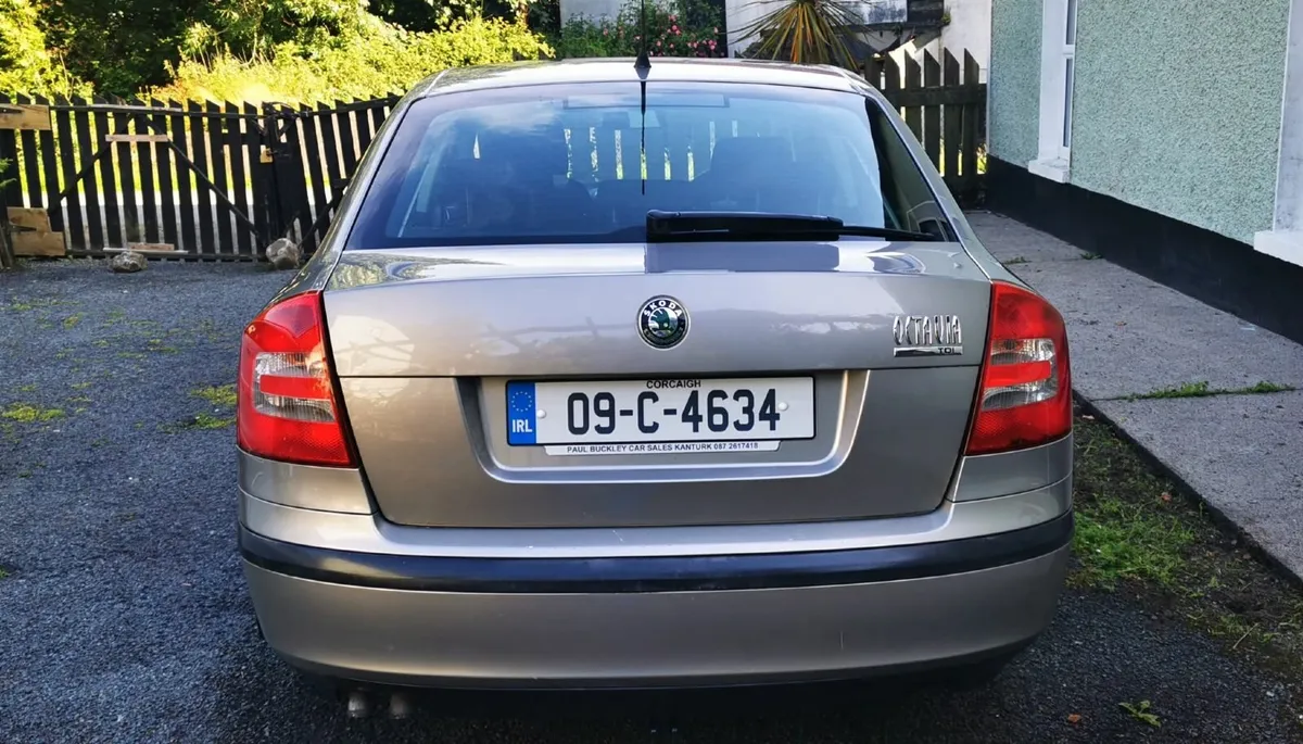 Skoda Octavia 2009 - Image 4