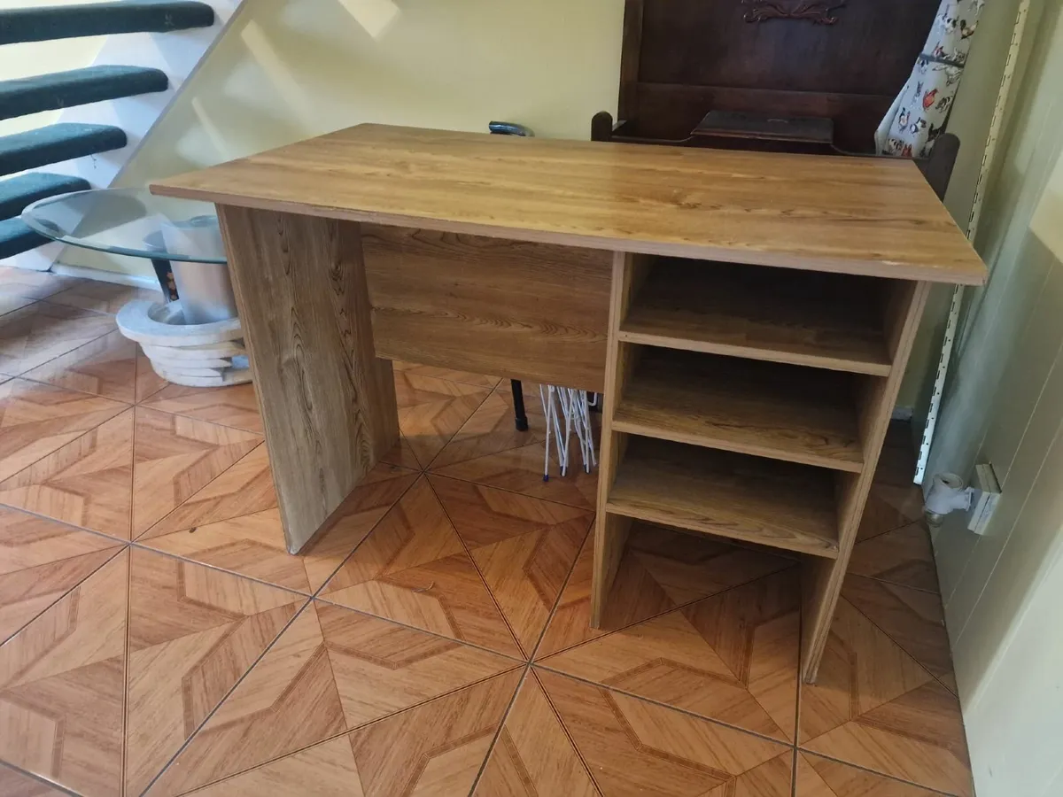 Desk - Image 2