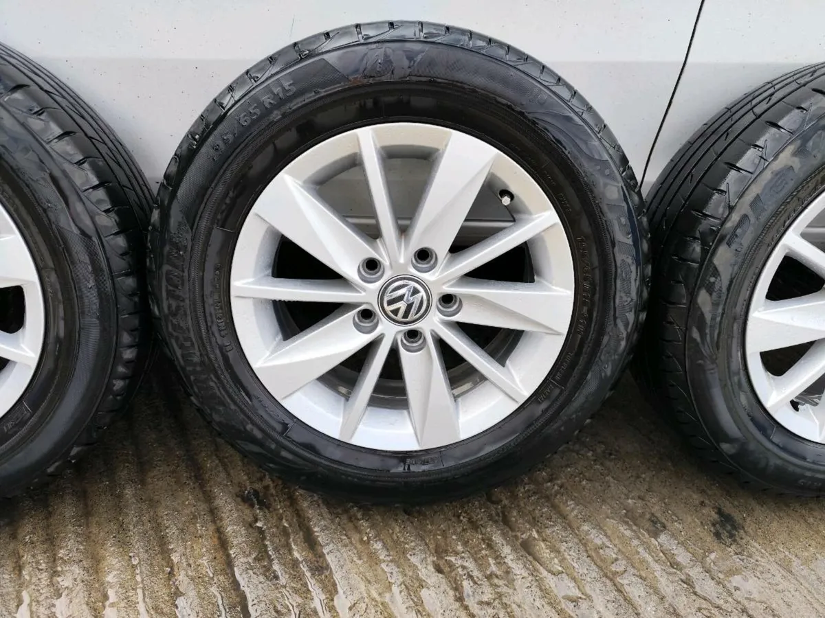 15" VW alloy wheels - Image 4