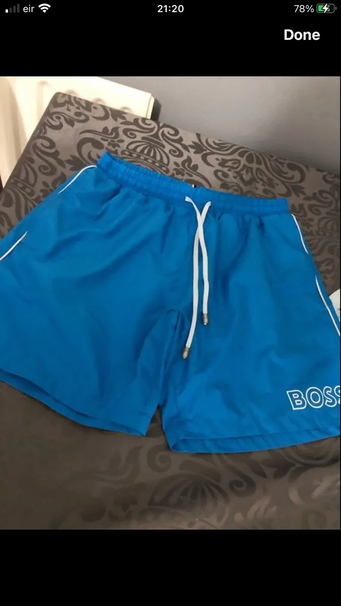 Mens Hugo boss shorts size S €30 - Image 1