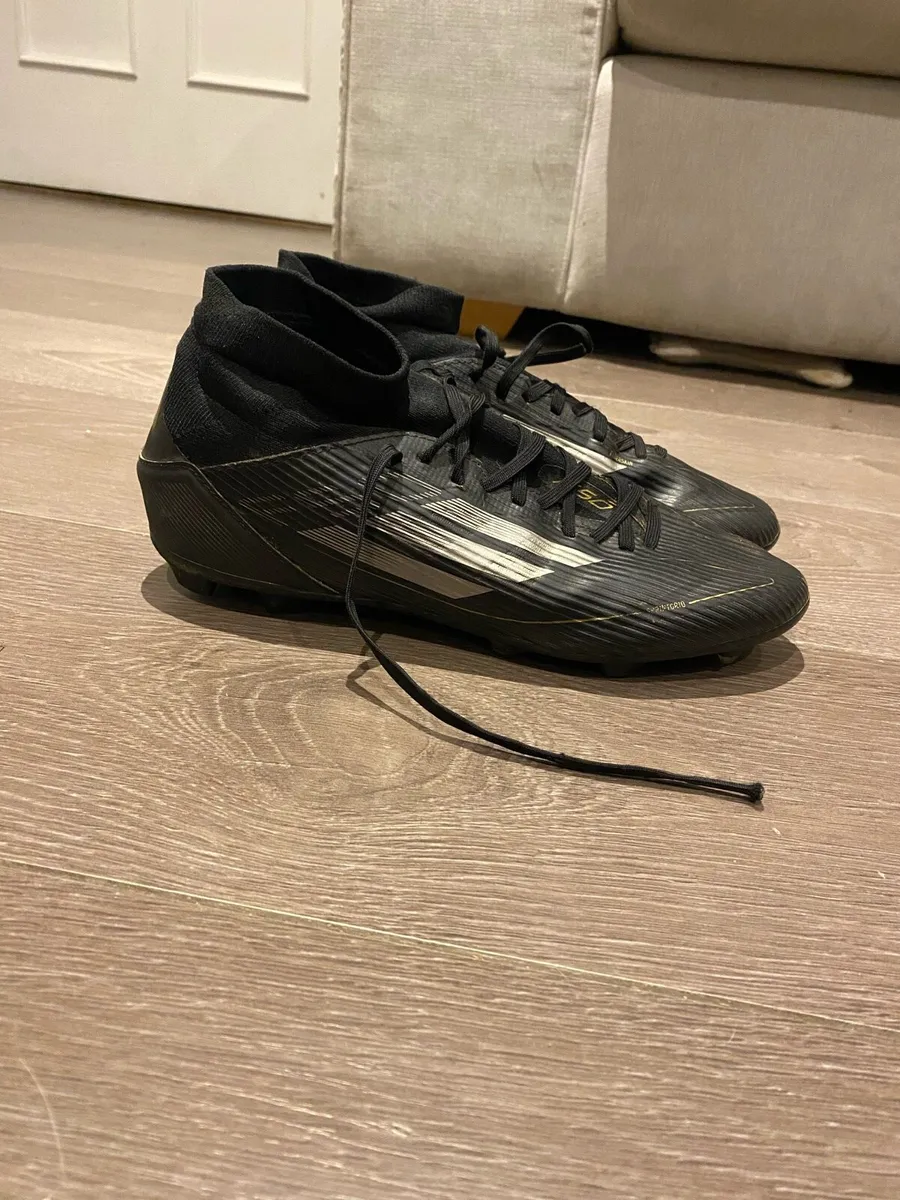 Football boots - Image 3