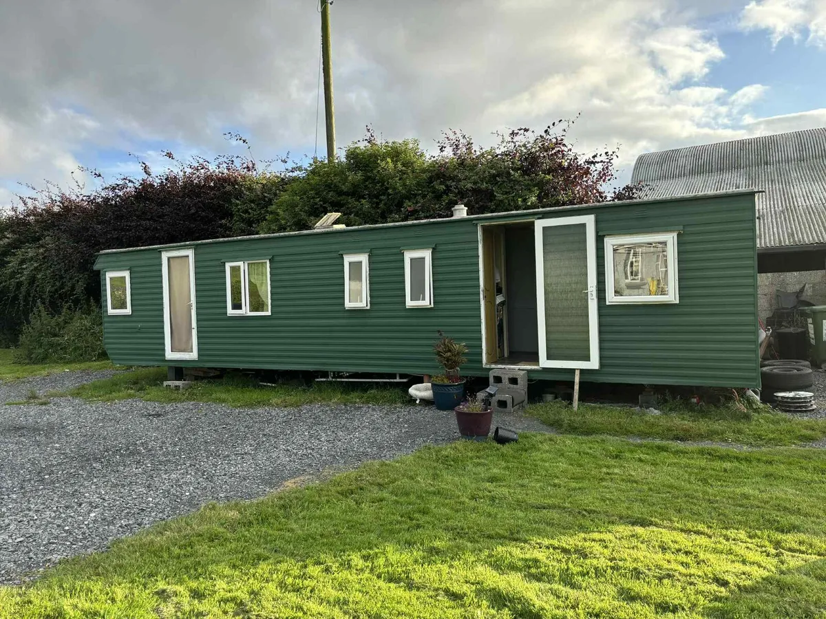 Mobile home - Image 1