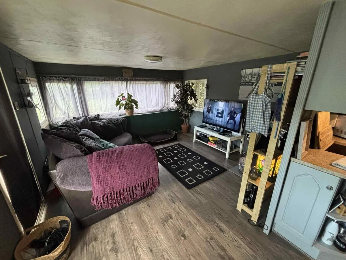 Mobile home - Image 2