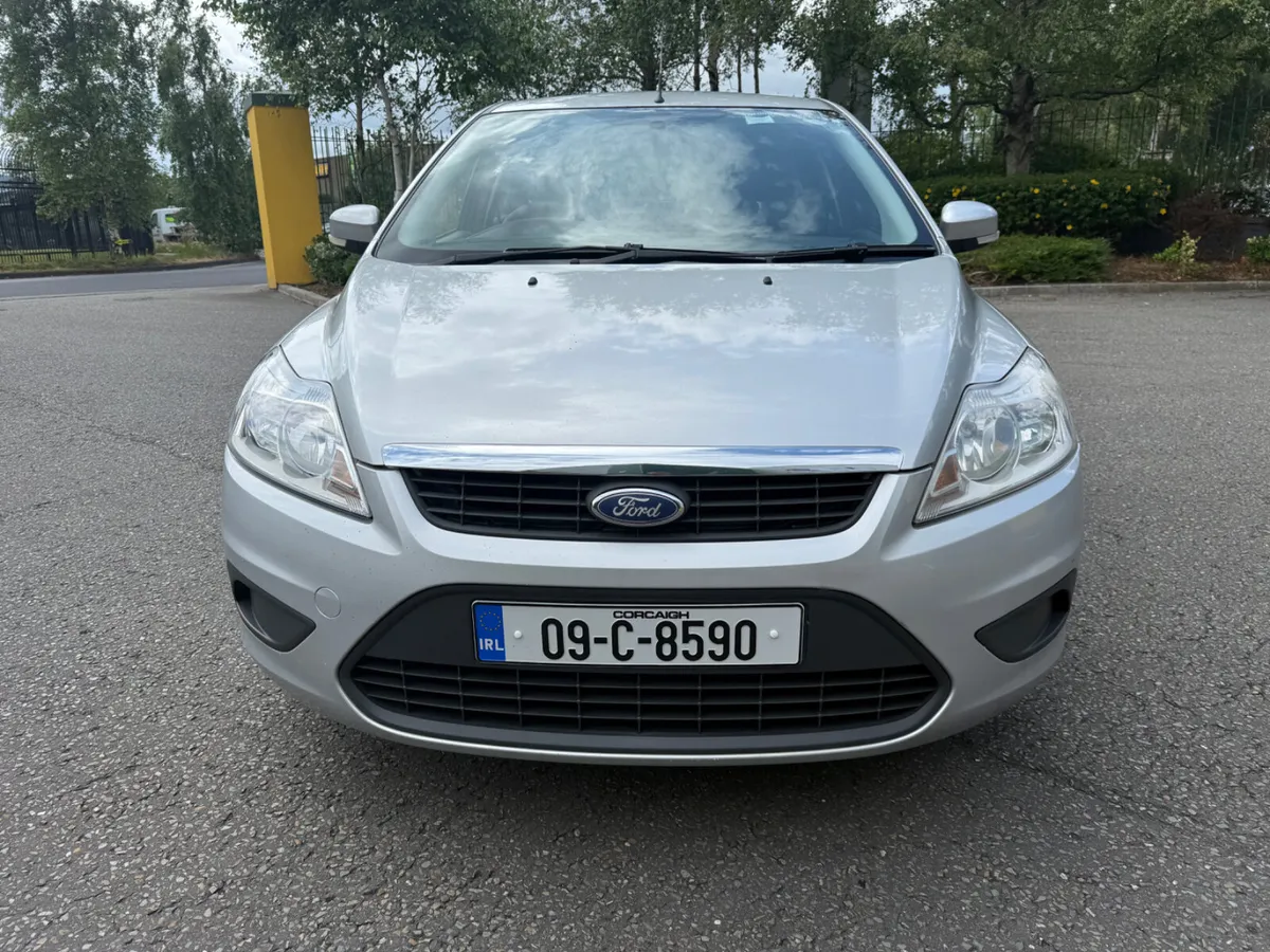 Ford Focus 1.6 TDCI  Style - Image 2