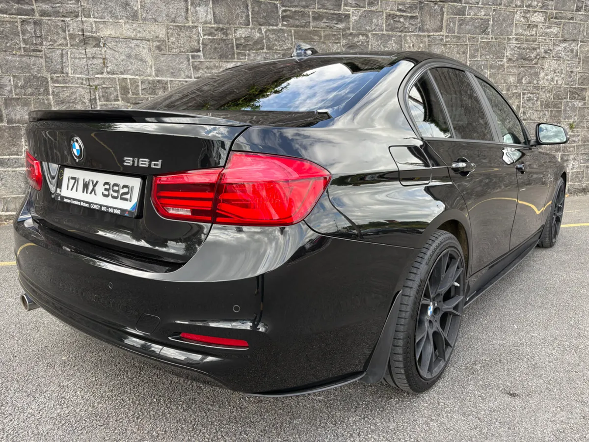 171 BMW 3 Series Performance - Image 4