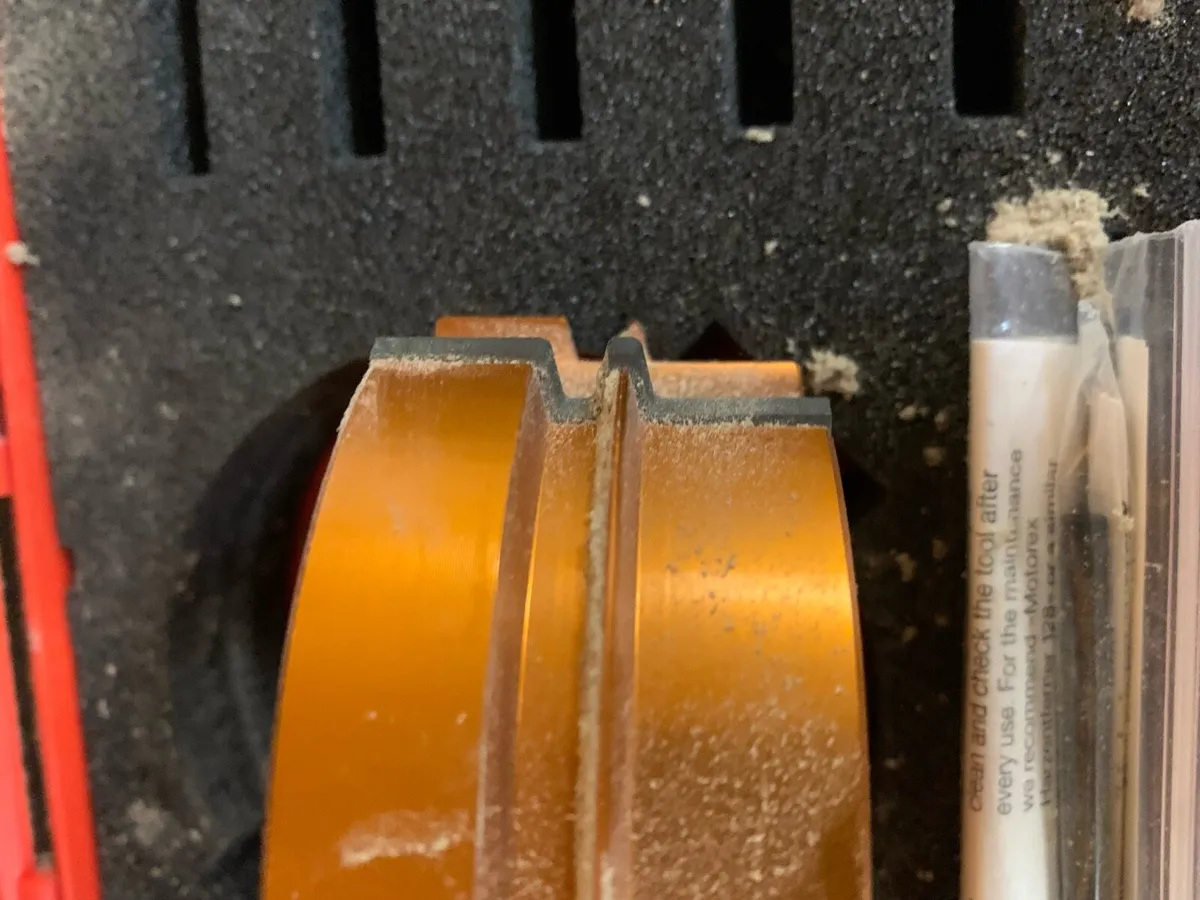 Reverse glue joint head - Image 2
