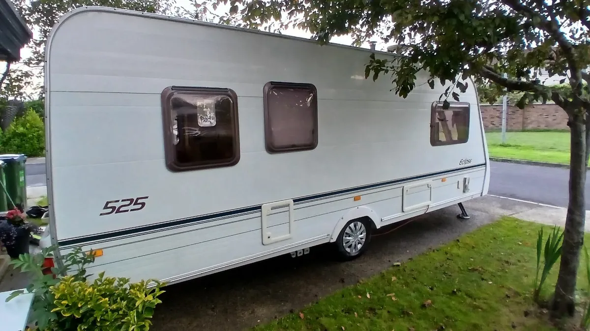 Touring caravan. - Image 3
