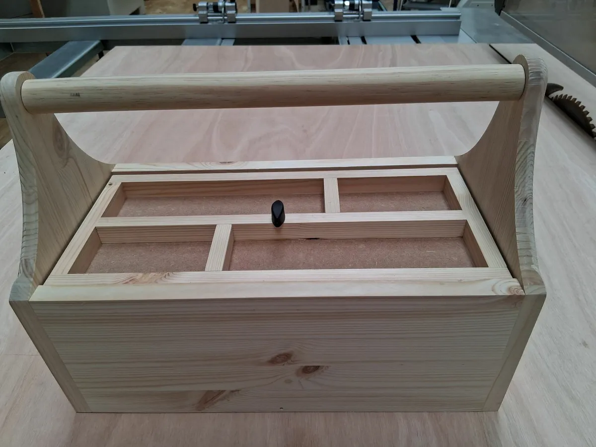 Tool box - Image 1